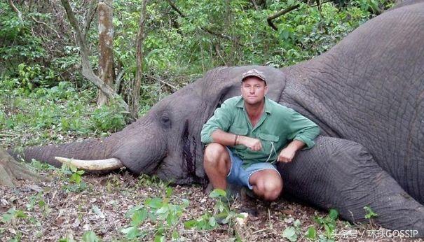 津巴布韦悼念挑战国家媒体霸权的资深记者和评论家