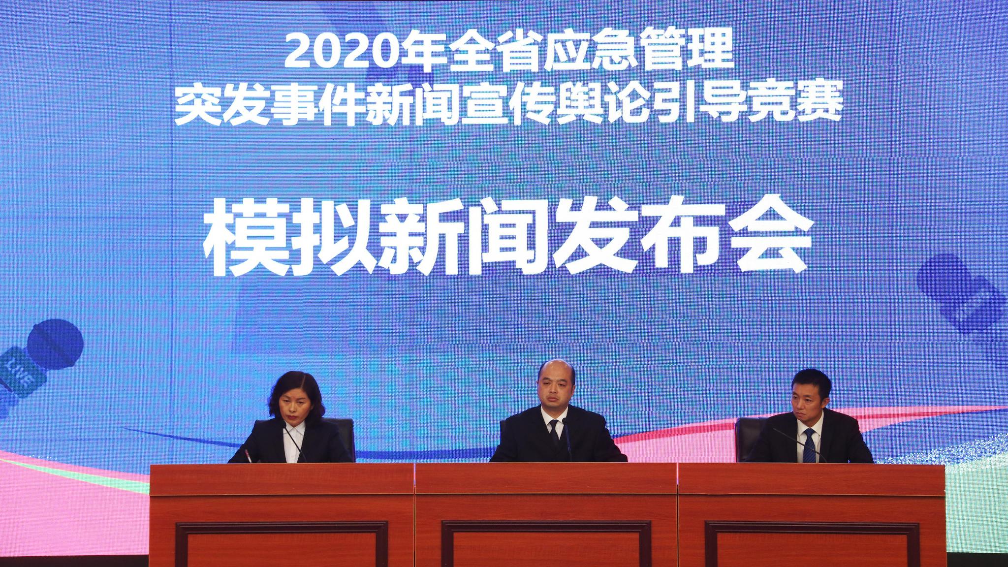 突发新闻：前argos员工承认闯入仓库并刺死了五名同事
