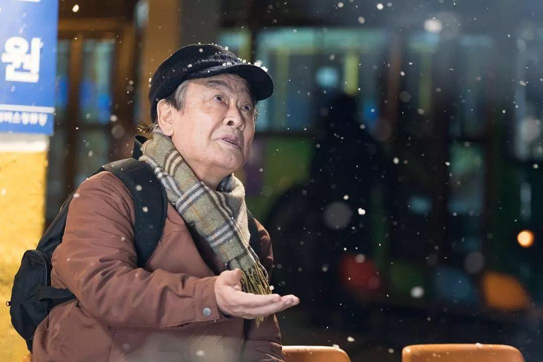 韩国委员会发现收养项目充斥着滥用行为，凸显了美联社的调查