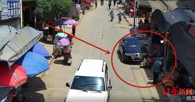 柏林撞车事故：汽车撞向行人，造成大规模伤亡